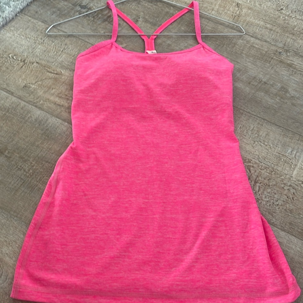 Lululemon top
